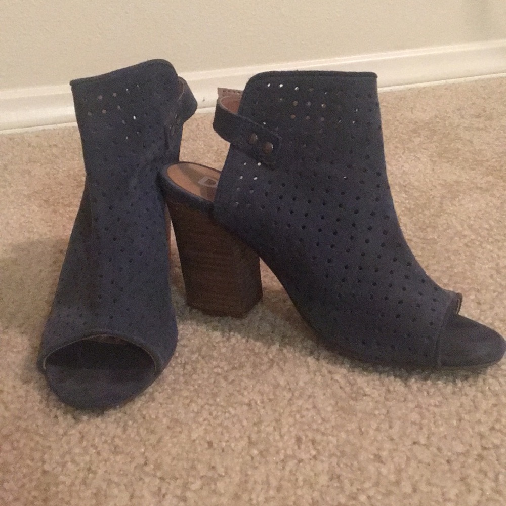 Open-toe Booties